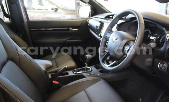Acheter Occasion Voiture Toyota Hilux Rouge à Karasburg, Karas Acheter Occasion Voiture Toyota Hilux Rouge à Karasburg, Karas