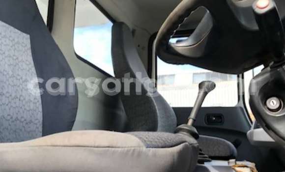 Acheter Occasion Utilitaire Caterpillar 120 Blanc à Gobabis, Omaheke Acheter Occasion Utilitaire Caterpillar 120 Blanc à Gobabis, Omaheke