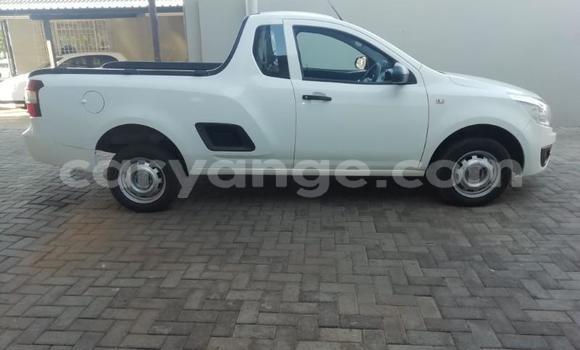 Acheter Occasion Voiture Chevrolet Corsa Blanc à Windhoek, Namibie Acheter Occasion Voiture Chevrolet Corsa Blanc à Windhoek, Namibie