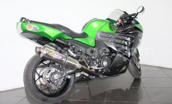 Buy Used Kawasaki ZZR Green Bike in Grootfontein in Namibia Buy Used Kawasaki ZZR Green Bike in Grootfontein in Namibia