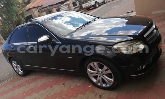 Acheter Occasion Voiture Mercedes-Benz C–Class Noir à Windhoek, Namibie Acheter Occasion Voiture Mercedes-Benz C–Class Noir à Windhoek, Namibie