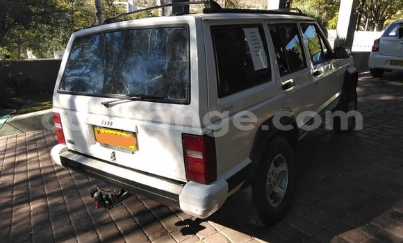 Acheter Occasion Voiture Jeep Cherokee Blanc à Windhoek, Namibie Acheter Occasion Voiture Jeep Cherokee Blanc à Windhoek, Namibie