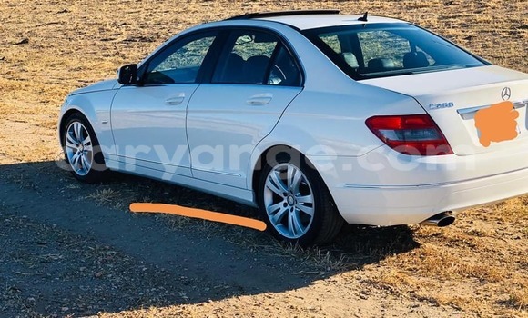 Acheter Occasion Voiture Mercedes-Benz C–Class Blanc à Windhoek, Namibie Acheter Occasion Voiture Mercedes-Benz C–Class Blanc à Windhoek, Namibie