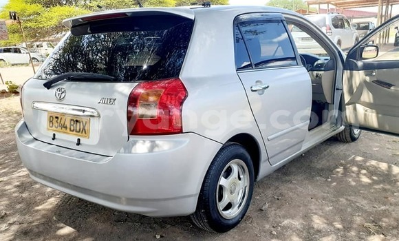 Buy Used Toyota Runx Silver Car in Windhoek in Namibia Buy Used Toyota Runx Silver Car in Windhoek in Namibia