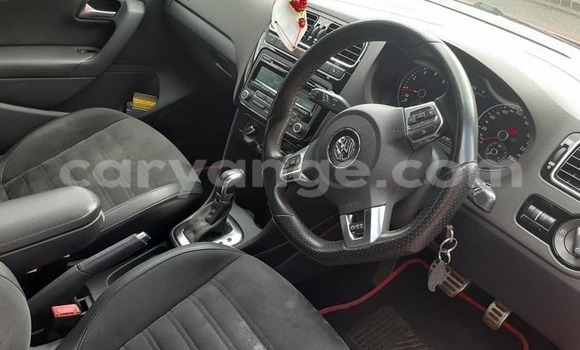 Acheter Occasion Voiture Volkswagen Polo Rouge à Windhoek, Namibie Acheter Occasion Voiture Volkswagen Polo Rouge à Windhoek, Namibie