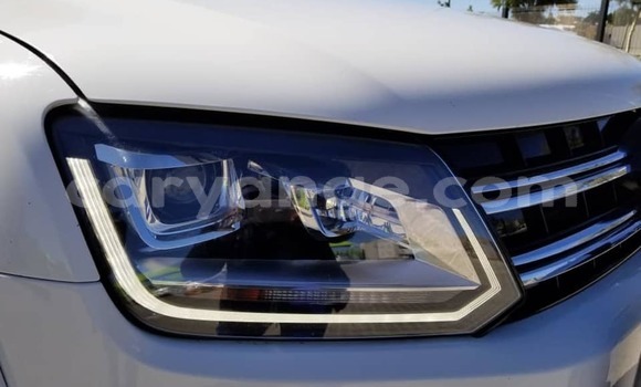 Buy Used Volkswagen Amarok White Car in Windhoek in Namibia