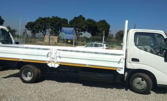 Acheter Occasion Utilitaire Toyota Dyna Autre à Walvis Bay, Namibie Acheter Occasion Utilitaire Toyota Dyna Autre à Walvis Bay, Namibie