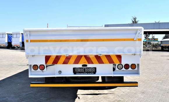 Acheter Occasion Utilitaire Hino Ranger Blanc à Karasburg, Karas Acheter Occasion Utilitaire Hino Ranger Blanc à Karasburg, Karas