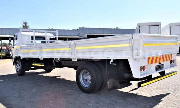 Acheter Occasion Utilitaire Hino Ranger Blanc à Karasburg, Karas Acheter Occasion Utilitaire Hino Ranger Blanc à Karasburg, Karas