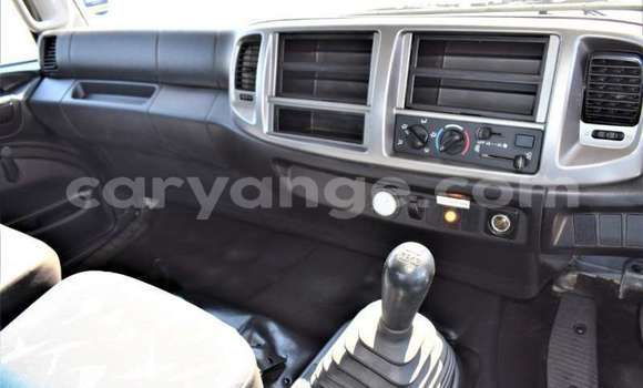 Acheter Occasion Utilitaire Hino Ranger Blanc à Karasburg, Karas Acheter Occasion Utilitaire Hino Ranger Blanc à Karasburg, Karas