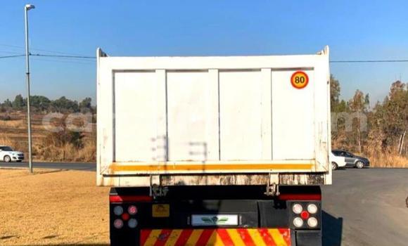 Acheter Occasion Utilitaire Hino Ranger Blanc à Karasburg, Karas Acheter Occasion Utilitaire Hino Ranger Blanc à Karasburg, Karas