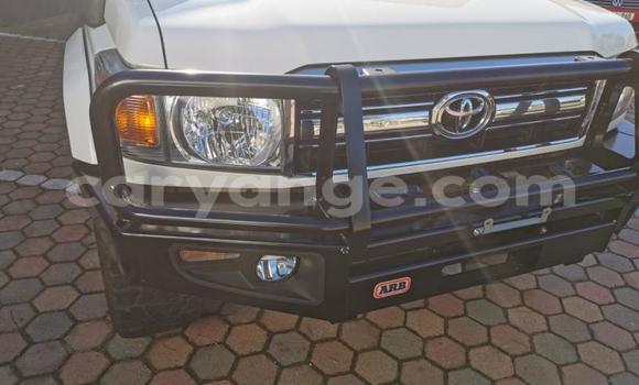 Buy Used Toyota Land Cruiser Other Car in Karasburg in Karas Buy Used Toyota Land Cruiser Other Car in Karasburg in Karas