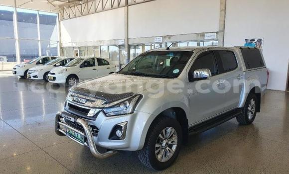 Acheter Occasion Voiture Isuzu D–MAX Vert à Henties Bay, Erongo Acheter Occasion Voiture Isuzu D–MAX Vert à Henties Bay, Erongo