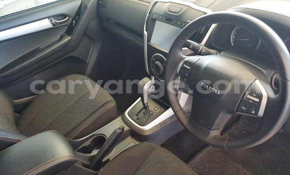 Acheter Occasion Voiture Isuzu D–MAX Vert à Henties Bay, Erongo Acheter Occasion Voiture Isuzu D–MAX Vert à Henties Bay, Erongo