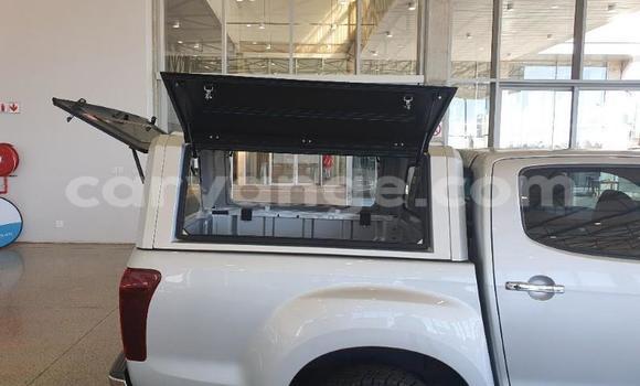 Acheter Occasion Voiture Isuzu D–MAX Vert à Henties Bay, Erongo Acheter Occasion Voiture Isuzu D–MAX Vert à Henties Bay, Erongo