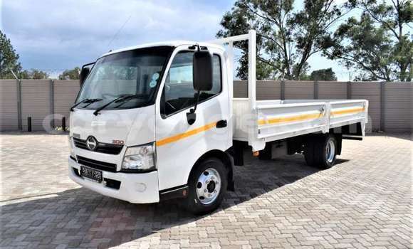 Buy Used Hino 300 Series Other Truck in Henties Bay in Erongo