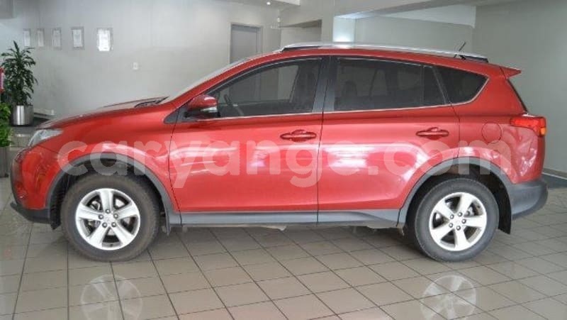 Big with watermark toyotarav42014.1