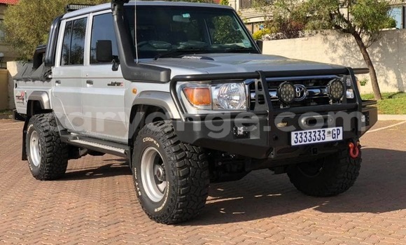 Buy Used Toyota Land Cruiser Silver Car in Windhoek in Namibia Buy Used Toyota Land Cruiser Silver Car in Windhoek in Namibia