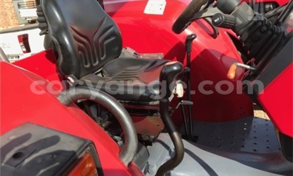 Buy Used Caterpillar 120 Red Truck in Grootfontein in Namibia Buy Used Caterpillar 120 Red Truck in Grootfontein in Namibia