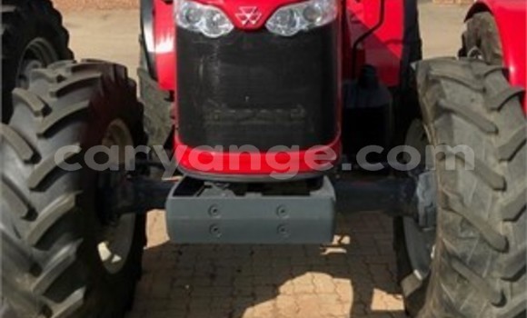 Buy Used Caterpillar 120 Red Truck in Grootfontein in Namibia Buy Used Caterpillar 120 Red Truck in Grootfontein in Namibia