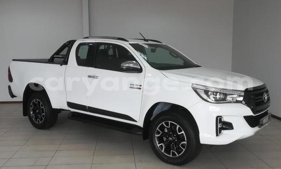 Buy Used Toyota Hilux White Car in Windhoek in Namibia