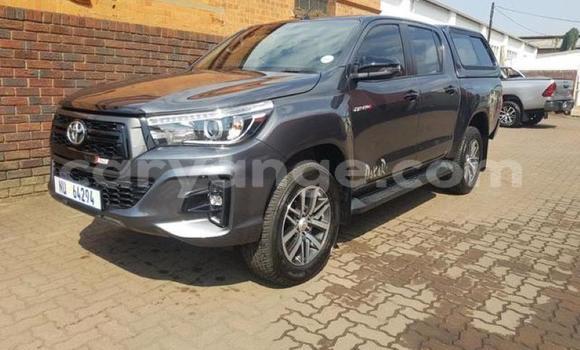 Buy Used Toyota Hilux Silver Car in Gobabis in Omaheke Buy Used Toyota Hilux Silver Car in Gobabis in Omaheke