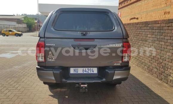 Buy Used Toyota Hilux Silver Car in Gobabis in Omaheke Buy Used Toyota Hilux Silver Car in Gobabis in Omaheke