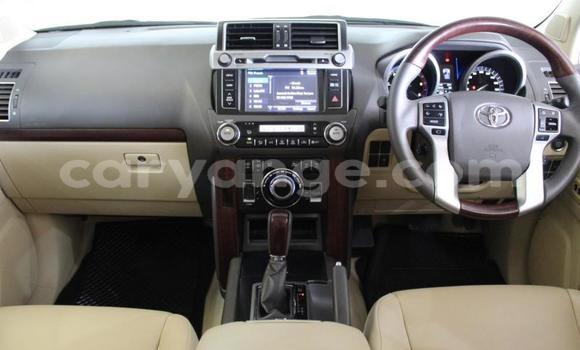 Acheter Occasion Voiture Toyota Land Cruiser Prado Gris à Windhoek, Namibie Acheter Occasion Voiture Toyota Land Cruiser Prado Gris à Windhoek, Namibie