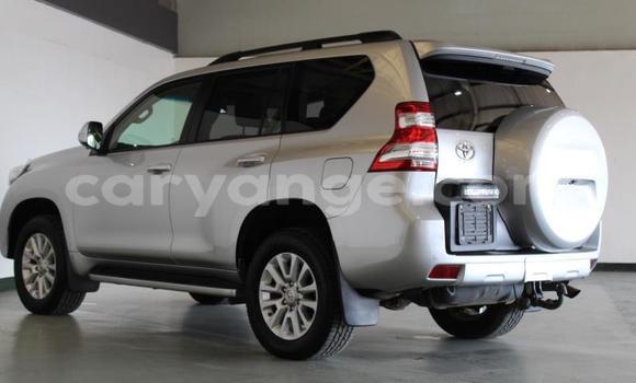 Acheter Occasion Voiture Toyota Land Cruiser Prado Gris à Windhoek, Namibie Acheter Occasion Voiture Toyota Land Cruiser Prado Gris à Windhoek, Namibie