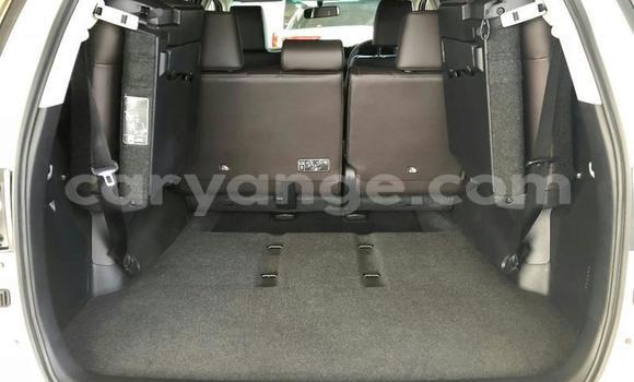 Acheter Occasion Voiture Toyota Fortuner Blanc à Gobabis, Omaheke Acheter Occasion Voiture Toyota Fortuner Blanc à Gobabis, Omaheke