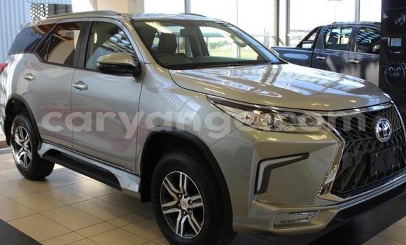 Acheter Occasion Voiture Toyota Fortuner Gris à Karasburg, Karas Acheter Occasion Voiture Toyota Fortuner Gris à Karasburg, Karas