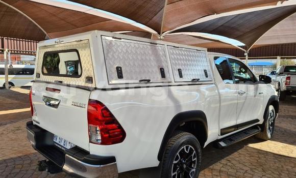 Acheter Occasion Voiture Toyota Hilux Blanc à Karasburg, Karas Acheter Occasion Voiture Toyota Hilux Blanc à Karasburg, Karas