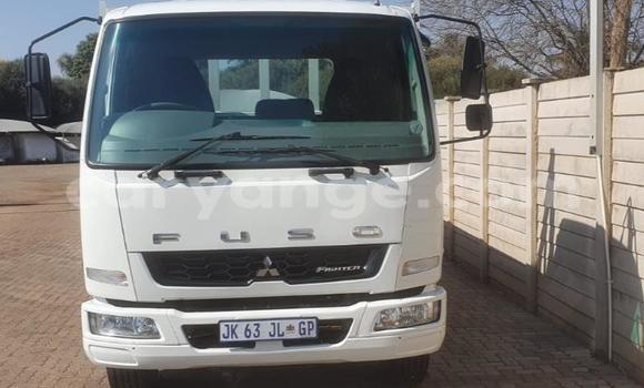 Buy Used Mitsubishi Van White Truck in Karasburg in Karas Buy Used Mitsubishi Van White Truck in Karasburg in Karas