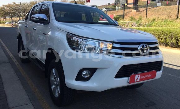 Buy Used Toyota Hilux White Car in Arandis in Kunene