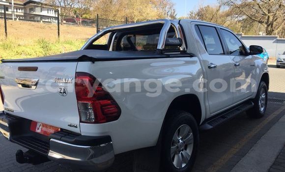 Buy Used Toyota Hilux White Car in Arandis in Kunene Buy Used Toyota Hilux White Car in Arandis in Kunene