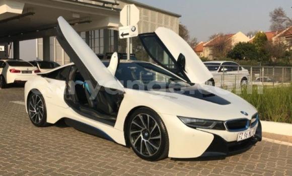 Buy Used BMW i8 White Car in Grootfontein in Namibia