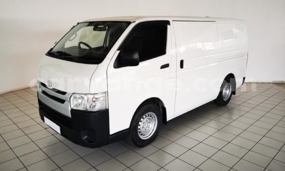 Buy Used Toyota Hi Ace White Car in Windhoek in Namibia Buy Used Toyota Hi Ace White Car in Windhoek in Namibia