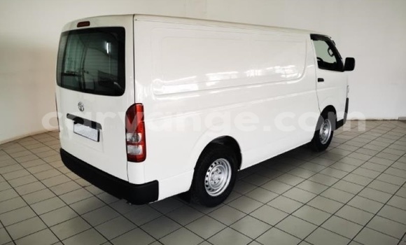 Buy Used Toyota Hi Ace White Car in Windhoek in Namibia Buy Used Toyota Hi Ace White Car in Windhoek in Namibia