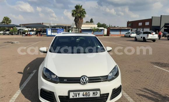 Buy Used Volkswagen Golf R White Car in Gobabis in Omaheke