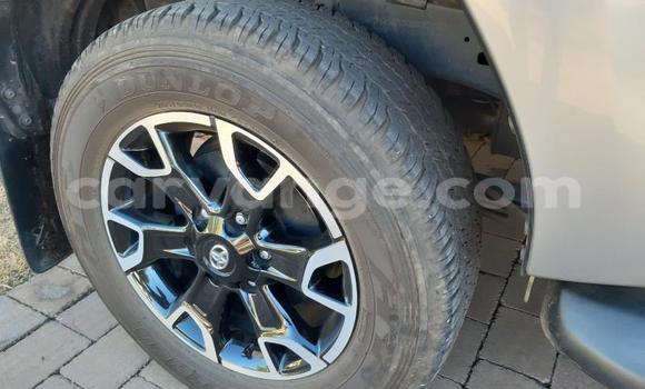 Acheter Occasion Voiture Toyota Hilux Gris à Gobabis, Omaheke Acheter Occasion Voiture Toyota Hilux Gris à Gobabis, Omaheke