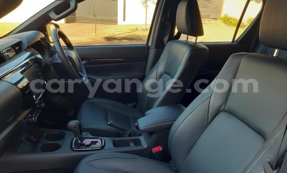 Acheter Occasion Voiture Toyota Hilux Gris à Gobabis, Omaheke Acheter Occasion Voiture Toyota Hilux Gris à Gobabis, Omaheke