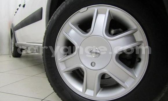 Buy Used Nissan NV200 White Car in Import - Dubai in Namibia Buy Used Nissan NV200 White Car in Import - Dubai in Namibia