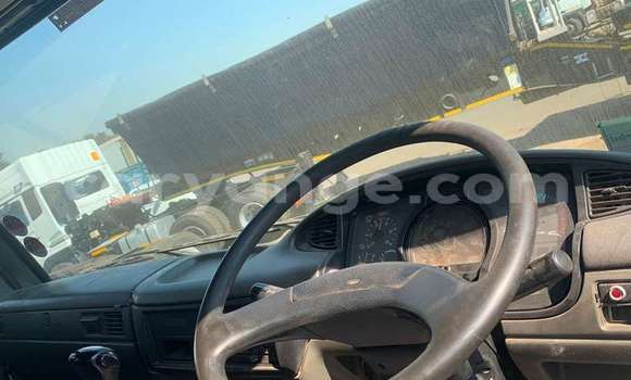 Acheter Occasion Utilitaire Nissan UD Blanc à Gobabis, Omaheke Acheter Occasion Utilitaire Nissan UD Blanc à Gobabis, Omaheke