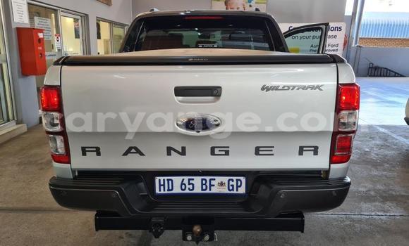 Acheter Occasion Voiture Ford Ranger Blanc à Import - Dubai, Namibie Acheter Occasion Voiture Ford Ranger Blanc à Import - Dubai, Namibie