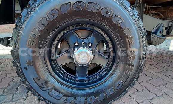 Acheter Occasion Voiture Toyota Land Cruiser Beige à Karasburg, Karas Acheter Occasion Voiture Toyota Land Cruiser Beige à Karasburg, Karas