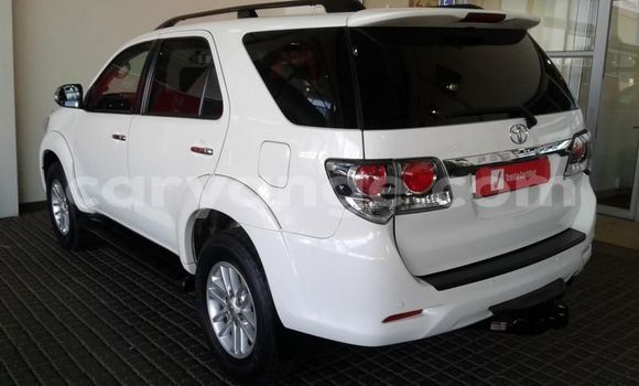 Buy Used Toyota Fortuner White Car in Arandis in Kunene Buy Used Toyota Fortuner White Car in Arandis in Kunene