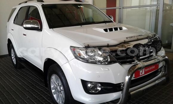 Buy Used Toyota Fortuner White Car in Arandis in Kunene Buy Used Toyota Fortuner White Car in Arandis in Kunene