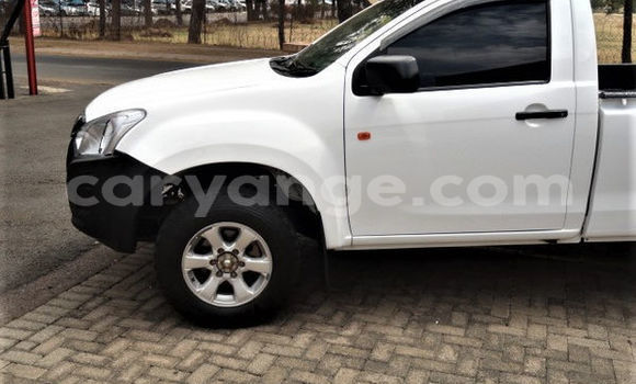 Buy Used Isuzu KB White Car in Aranos in Hardap Buy Used Isuzu KB White Car in Aranos in Hardap