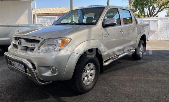 Buy Used Toyota Hilux Silver Car in Import - Dubai in Namibia Buy Used Toyota Hilux Silver Car in Import - Dubai in Namibia