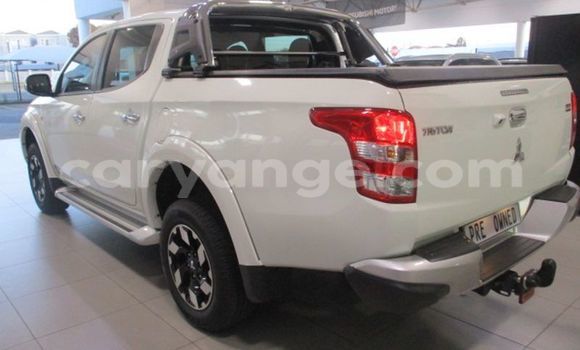 Buy Used Mitsubishi Triton White Car in Aranos in Hardap Buy Used Mitsubishi Triton White Car in Aranos in Hardap
